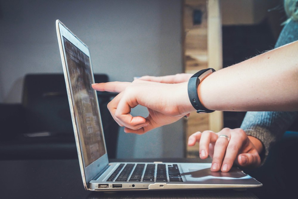 協作討論與工作資料的場景參考